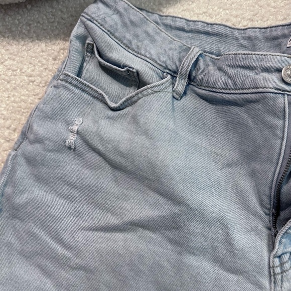 Plus Size 20 Ava & Viv Blue Jean Shorts Distressed Frayed Hem - Picture 2 of 6